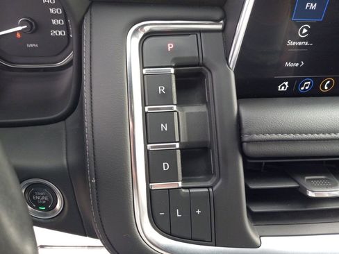 Used 2021 GMC Yukon SLE image 31