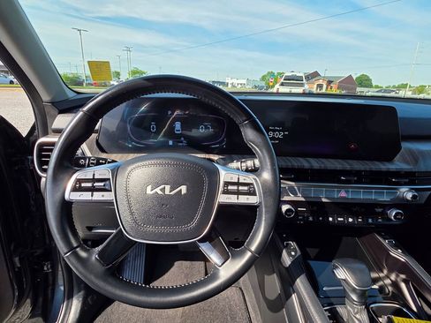 Used 2024 Kia Telluride EX FWD image 15