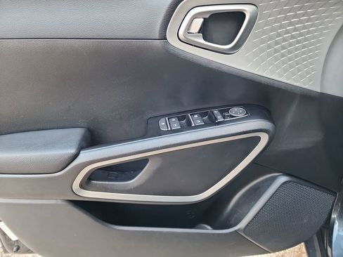 Used 2024 Kia Soul LX w/ Option Group 015 image 12