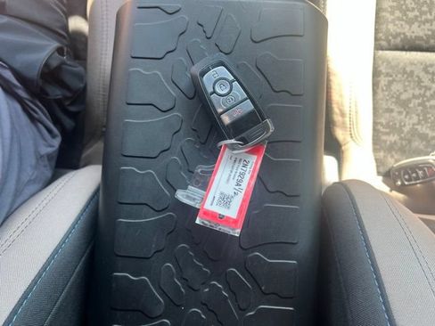 Used 2023 Ford Bronco Wildtrak AWD/4WD image 11