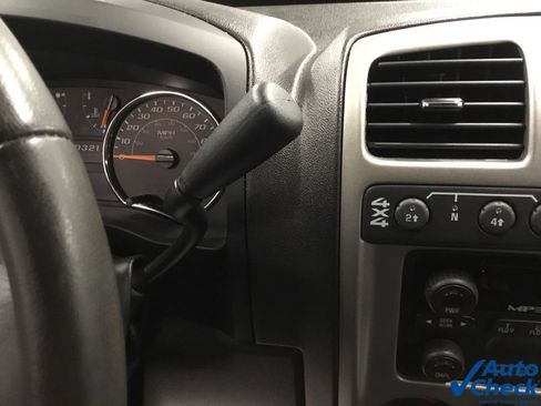 Used 2011 Chevrolet Colorado LT w/ Power Convenience Package AWD/4WD image 38