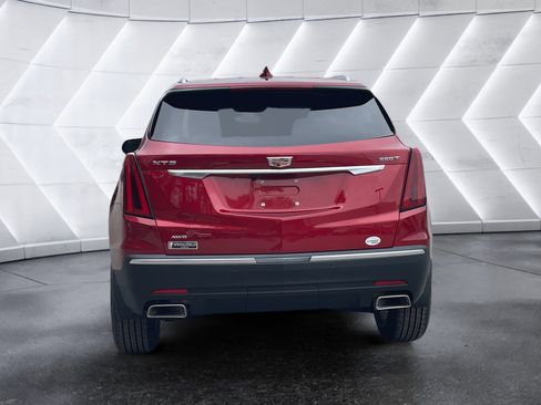 New 2026 Cadillac XT5 Luxury w/ LPO, Floor Liner Package AWD/4WD image 5