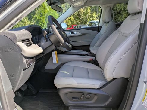 New 2026 Ford Explorer Active w/ Active Comfort Package image 15