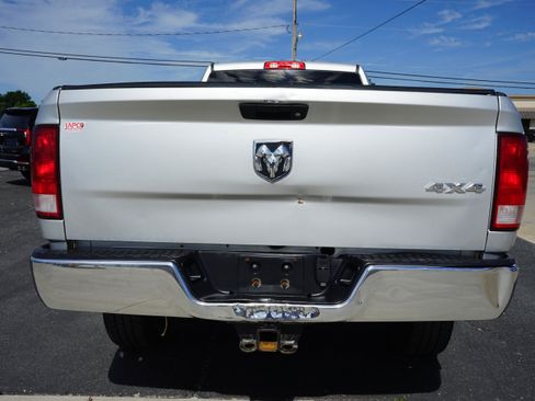 Used 2017 RAM 2500 Tradesman w/ Chrome Appearance Group AWD/4WD image 4