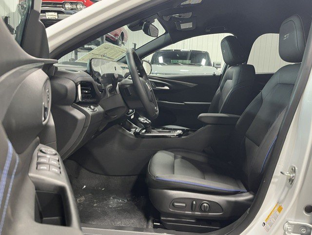 New 2026 Buick Envista Sport Touring w/ Convenience I Package FWD image 11