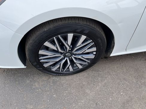 Used 2025 Nissan Altima 2.5 SV image 29