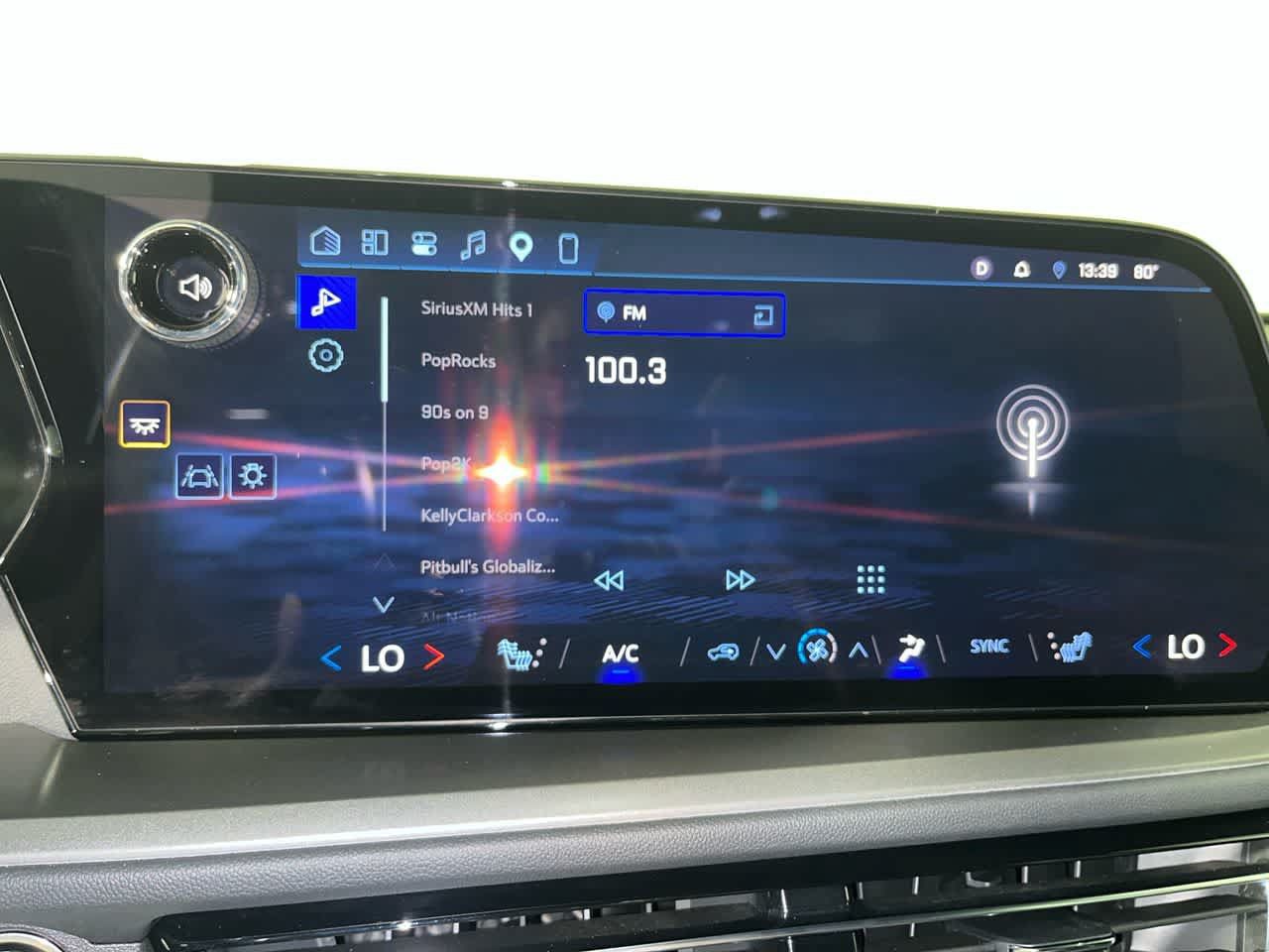 Used 2026 Chevrolet Traverse LT AWD/4WD image 18