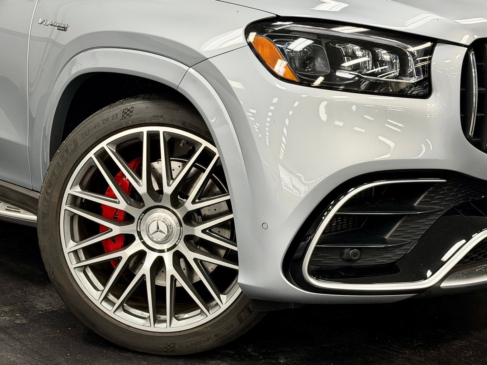 Used 2024 Mercedes-Benz GLS 63 AMG 4MATIC image 4