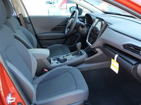 Used 2025 Subaru Crosstrek 2.0i Premium image 32