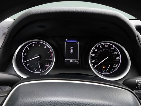 Certified 2023 Toyota Camry LE FWD image 31
