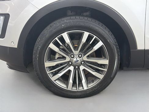 Used 2017 Ford Explorer Platinum AWD/4WD image 35