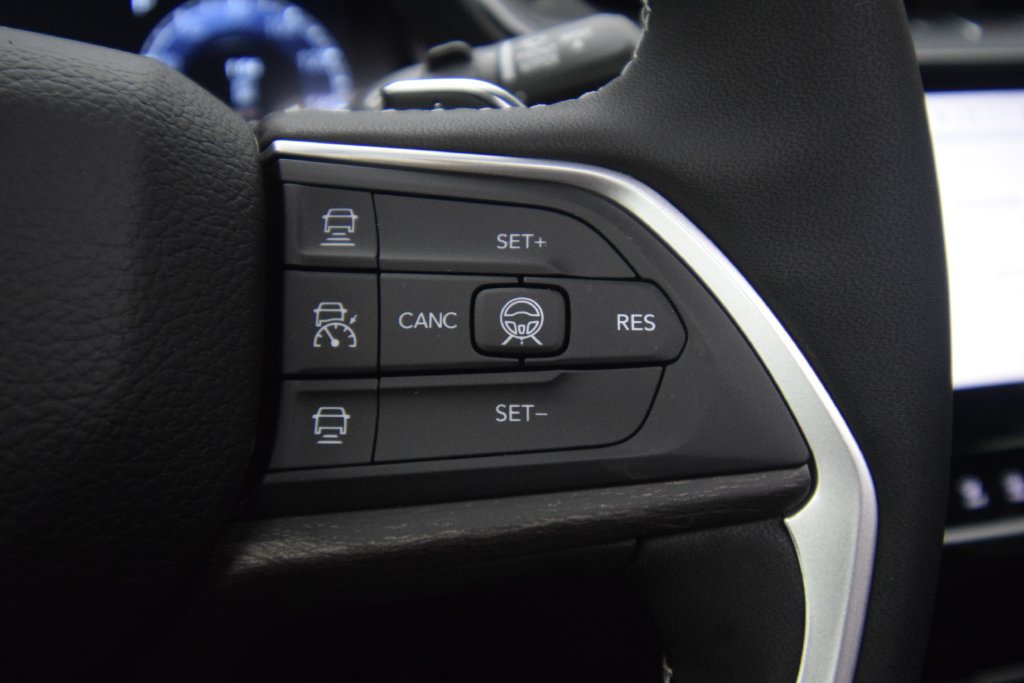 New 2027 Jeep Grand Cherokee Limited AWD/4WD image 28