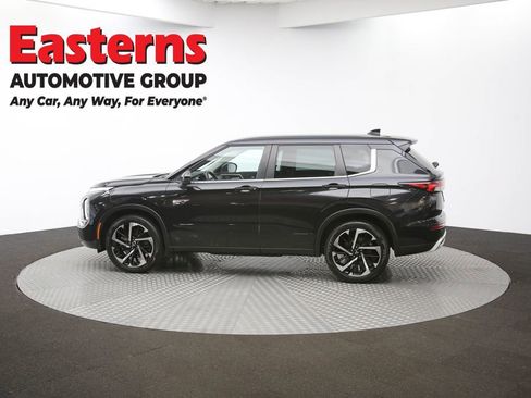 Used 2023 Mitsubishi Outlander SE image 62