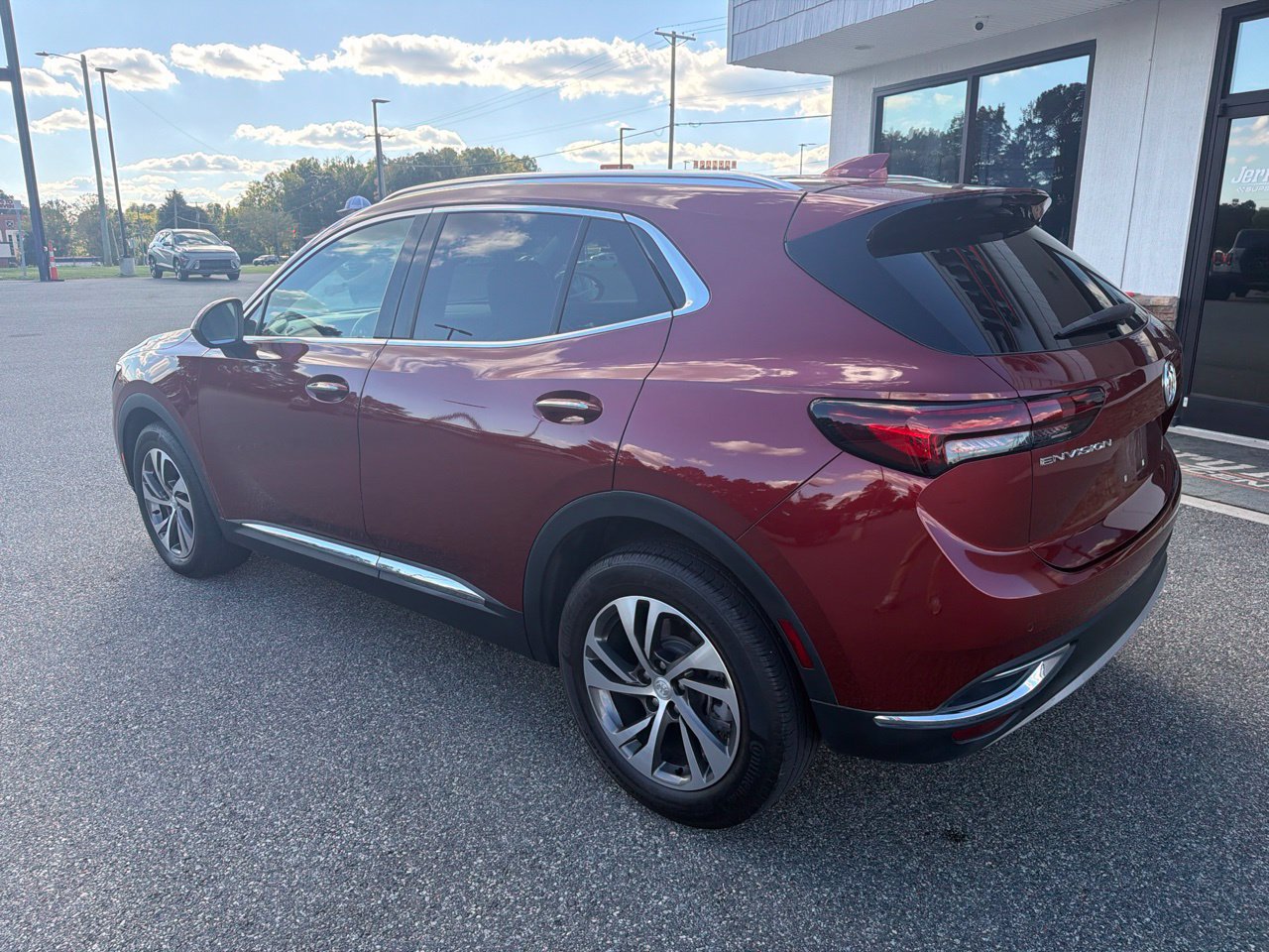 Used 2021 Buick Envision Essence FWD image 6