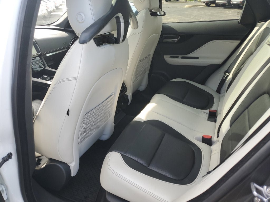 Used 2019 Jaguar F-PACE S AWD/4WD image 30