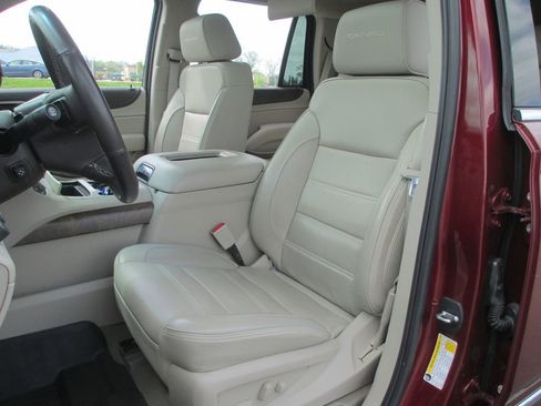 Used 2019 GMC Yukon Denali w/ Denali Ultimate Package image 25