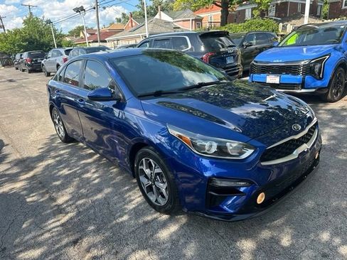 Used 2019 Kia Forte LXS FWD image 3