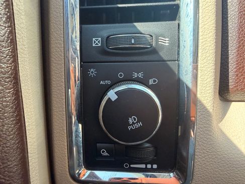Used 2016 RAM 1500 Laramie w/ Convenience Group RWD image 19