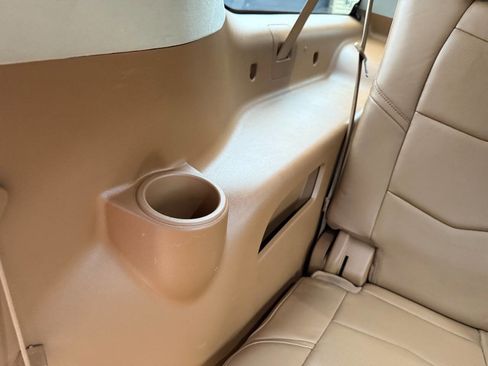 Used 2016 Cadillac Escalade ESV Platinum AWD/4WD image 40