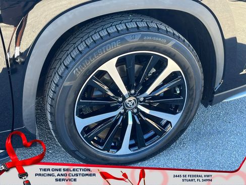 Used 2022 Toyota Highlander XSE image 22