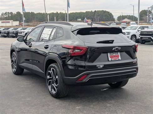 New 2026 Chevrolet Trax RS w/ Sunroof Package image 5