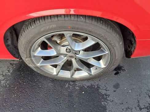 Used 2016 Dodge Challenger R/T Plus RWD image 9