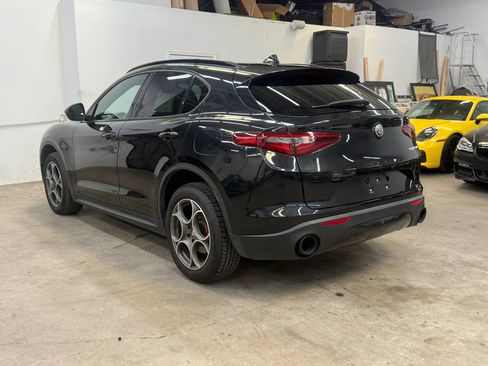 Used 2023 Alfa Romeo Stelvio Sprint RWD image 4