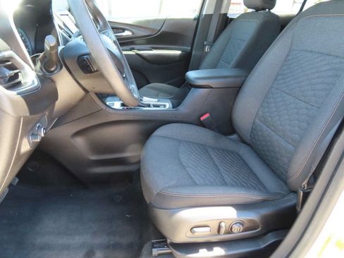 Used 2021 Chevrolet Equinox LT AWD/4WD image 12