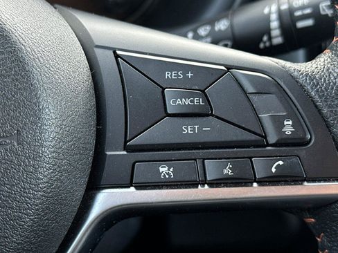 Used 2023 Nissan Kicks SR w/ SR Premium Package image 27