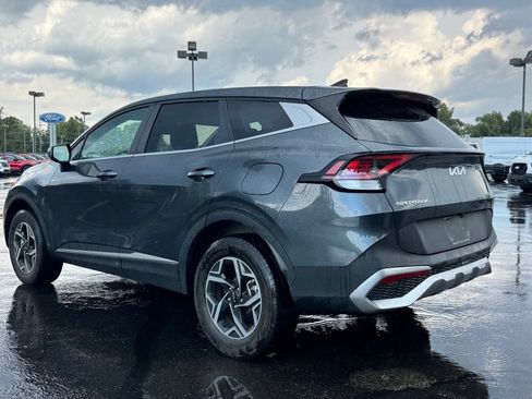 Used 2023 Kia Sportage LX AWD/4WD image 6