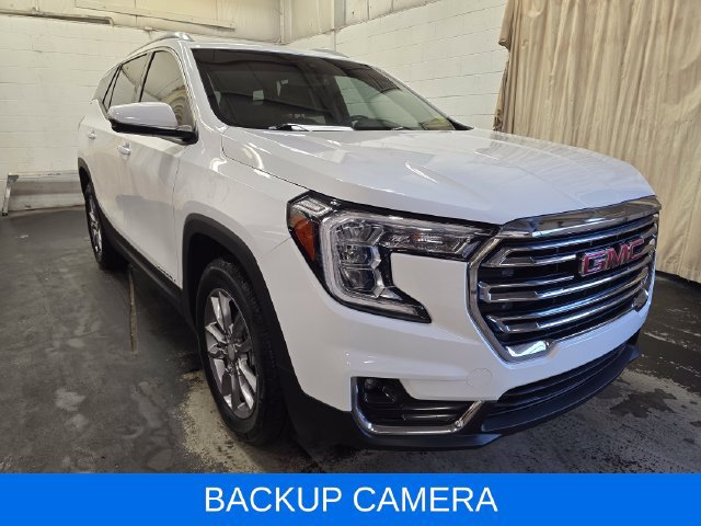 Used 2023 GMC Terrain SLT AWD/4WD image 4