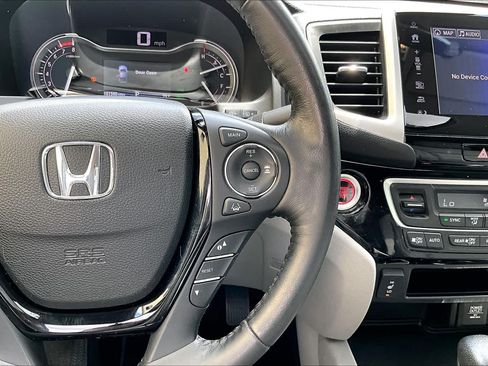 Used 2018 Honda Ridgeline RTL-E image 25