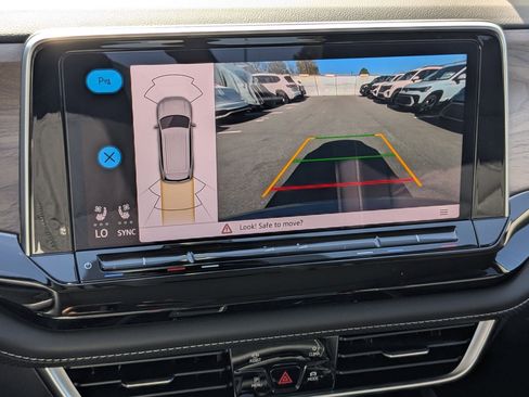 New 2026 Volkswagen Atlas SE image 22