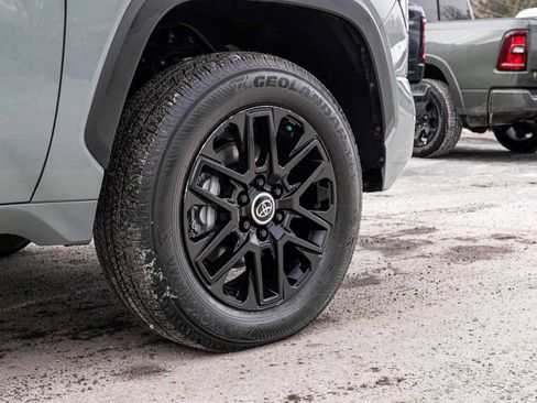 Used 2024 Toyota Tundra Limited image 10