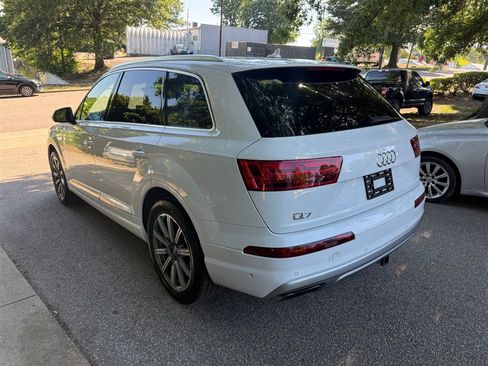 Used 2019 Audi Q7 3.0T Premium Plus w/ Premium Plus Package AWD/4WD image 6