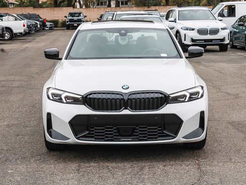 New 2026 BMW 330i Sedan w/ M Sport Package RWD image 2