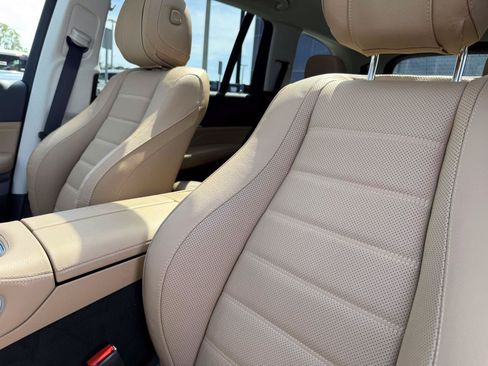 Certified 2026 Mercedes-Benz GLS 450 4MATIC image 25