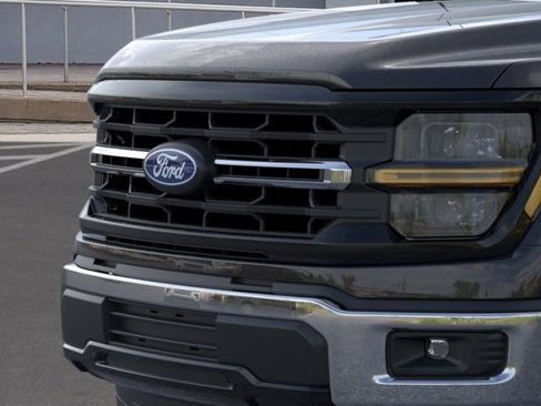 New 2026 Ford F150 XLT w/ XLT Chrome Appearance Package RWD image 17