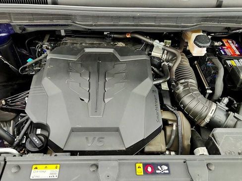 Used 2025 Kia Carnival EX FWD image 27
