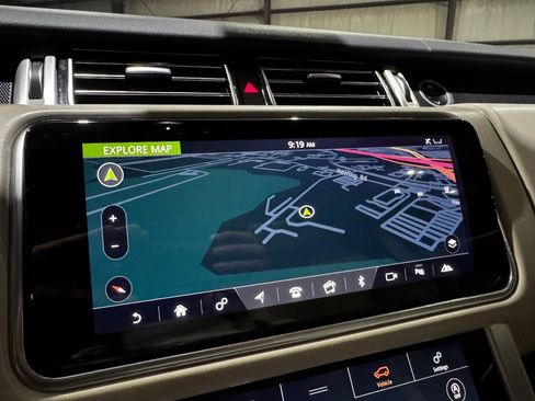 Used 2020 Land Rover Range Rover HSE image 34