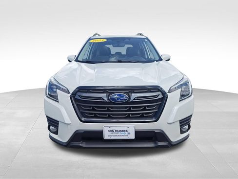 Used 2023 Subaru Forester Limited AWD/4WD image 8