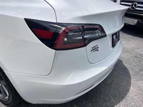 Used 2022 Tesla Model 3 RWD image 12