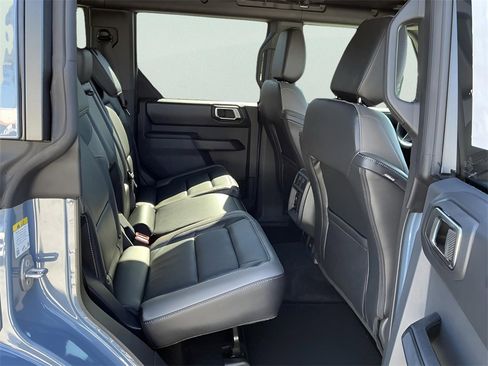 New 2025 Ford Bronco Outer Banks image 14