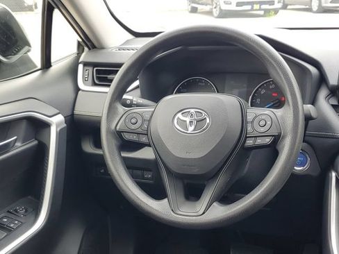 Used 2022 Toyota RAV4 XLE w/ Convenience Package AWD/4WD image 25