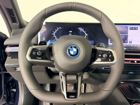 New 2026 BMW 550e xDrive AWD/4WD image 15