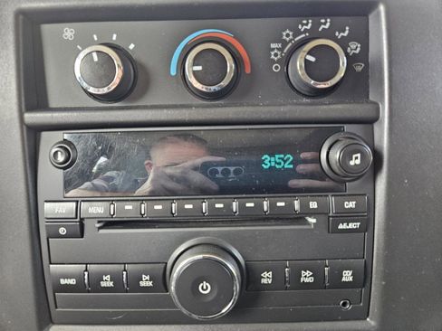 Used 2020 Chevrolet Express 3500 LS RWD image 33