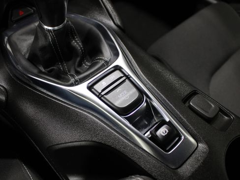 Used 2021 Chevrolet Camaro LS RWD image 18