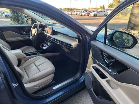 Certified 2022 Lincoln Corsair AWD w/ Premium Package image 10