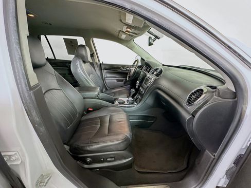 Used 2017 Buick Enclave Leather FWD image 34