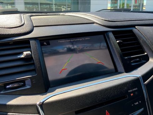 Used 2014 Lincoln MKS FWD image 12